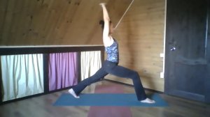 Практика с более длительным удержанием в асанах.