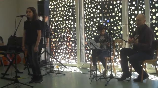 Laila & Santi April 16 2016 смотреть онлайн