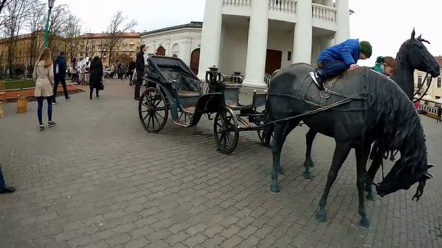 Майские в Минске. смотреть онлайн