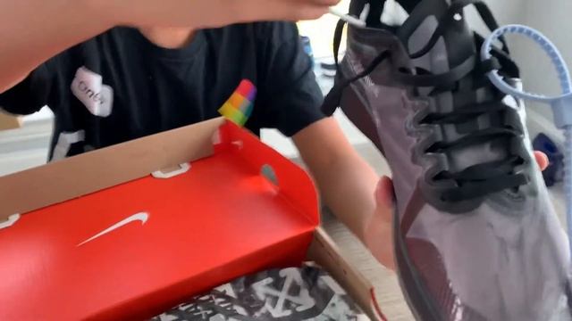 OFF WHITE Nike Zoom Fly and VIRGIL ABLOH book!