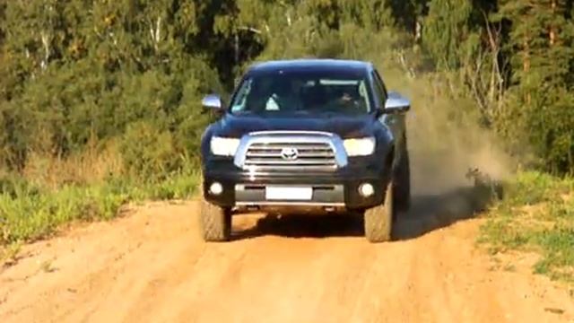 Toyota Tundra jump смотреть онлайн