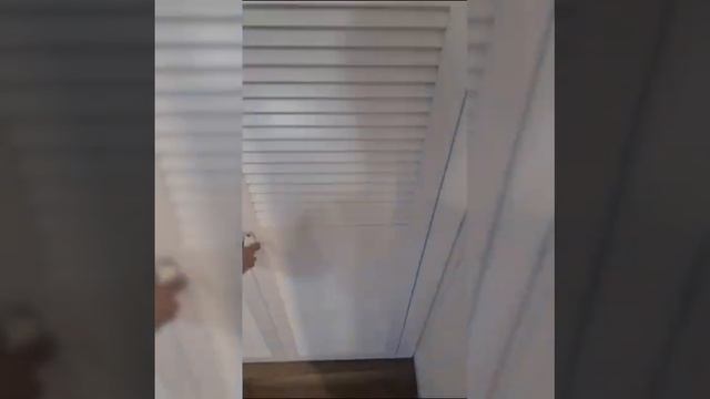 Жалюзийные двери с механизмом-книжка HETTICH (Германия) смотреть онлайн