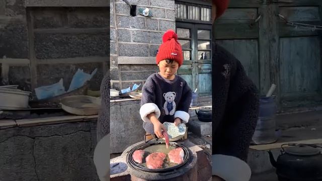 Meat grill and cooking children show good and eating смотреть онлайн