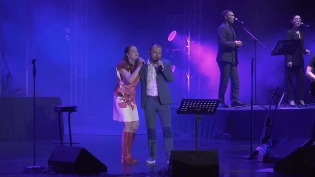 Алёна Петровская и Ярослав Сумишевский- Ближе чем мы есть(сл. Лариса Архипенко, муз. Таня Вилсон) смотреть онлайн