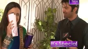 Sanaya Irani & Barun Sobti off screen banter on the sets : Old Memories
