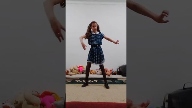 Танец песни ЛИМОНАД смотреть онлайн