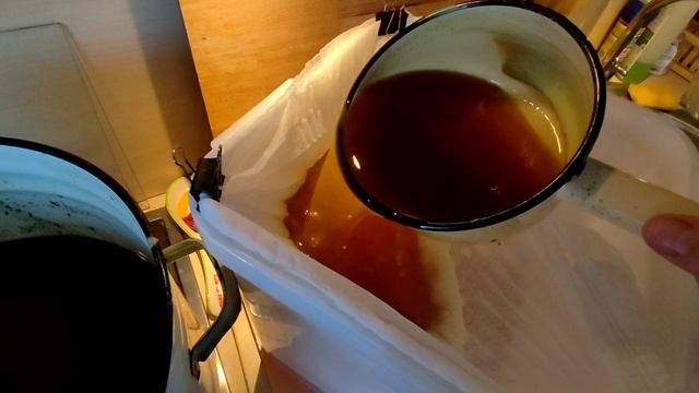 ШАПОЧКА И ВОСК смотреть онлайн