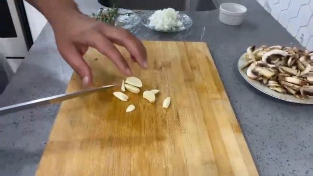 Beef steak with special mushrooms sauce recipe by @cookwithdrsaba #beefsteak #mushroomsauce #how