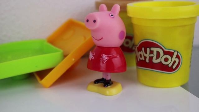 Малышка Маша и Свинка Пеппа лепят завтрак PLAY-DOH MIX для детей смотреть онлайн