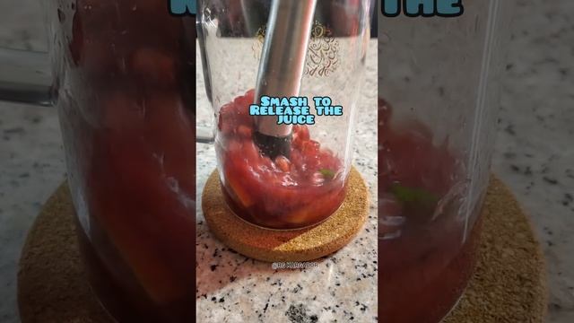 Best Red Mojito || Pomegranate Lemonade + Soda || Best Refreshing Drinks #shorts #asmr #satisfying смотреть онлайн