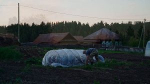 ЖИЗНЬ В УРАЛЬСКОЙ ГЛУБИНКЕ БЕЗ УДОБСТВ | ВСПАХАЛИ ПОЛЕ | ПОСАДИЛИ КАРТОШКУ | СЫР ИЗ КОЗЬЕГО МОЛОКА