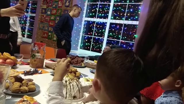 Сёмочке 4 годика(1) смотреть онлайн