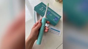 Электрическая зубная щетка Revyline RL 040