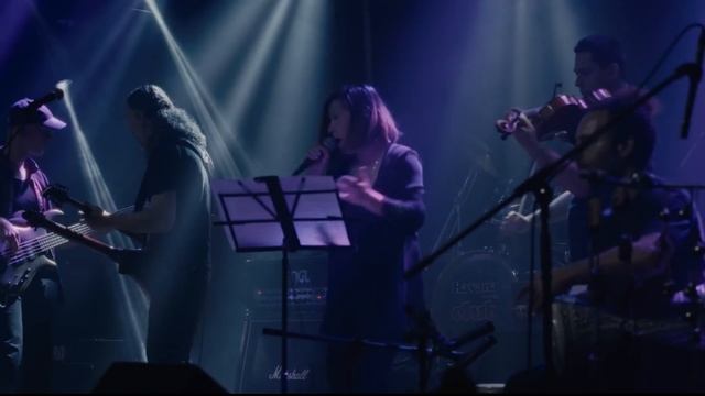 Yossi Sassi & The Oriental Rock Orchestra feat. Diana Golbi - Hear & Dare (LIVE) смотреть онлайн