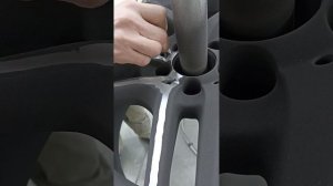 Как покрасить порошковой краской диски в два цвета. Приятного просмотра 🙂