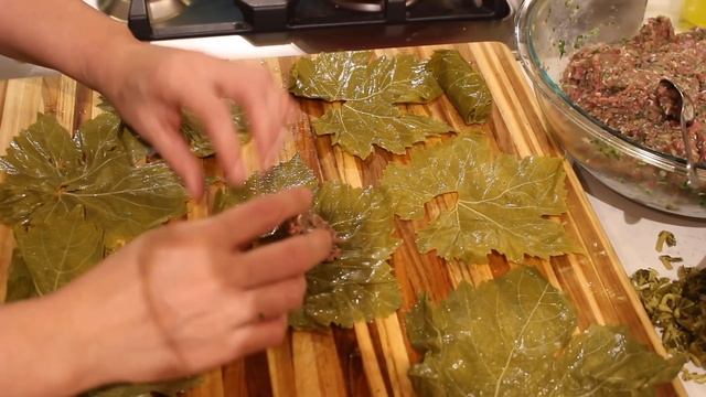 Lamb Dolmades: Lamb and Rice Stuffed Grape Leaves смотреть онлайн