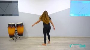 Salsa Tutorial 👉 Basic Side Step 💃 with Yaiza Melero