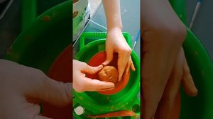 Изделие из глины. Солонка.