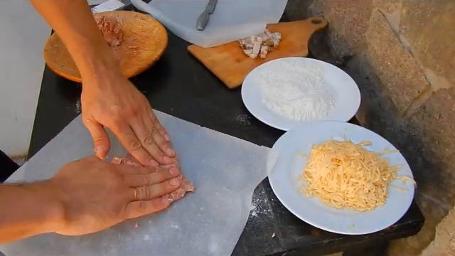 Чебурек на углях. быстро и вкусно!