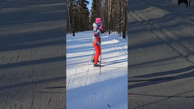 добавь скорости #коньковыйход #лыжи отталкивание на взлёт