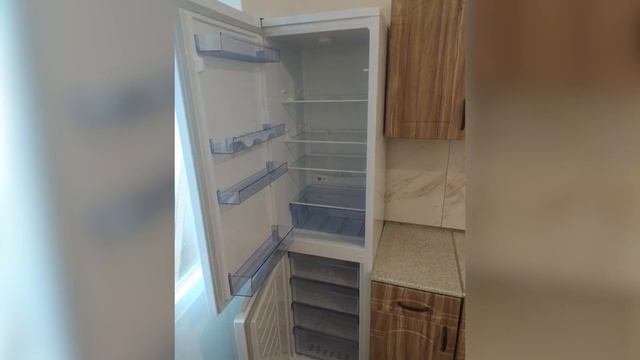 Холодильник Beko CSKW335M20W смотреть онлайн