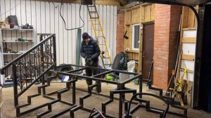 Доделки, подгатовка и покраска металлического крыльца