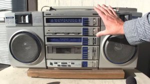 Fisher PH-480 Boombox Feral Cat out of focus