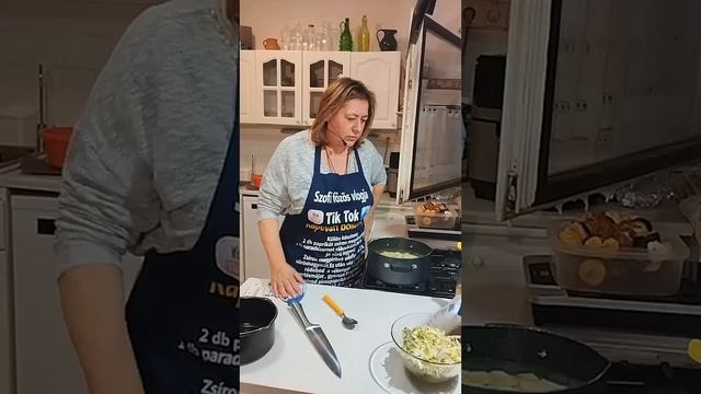 Rablóhús nyárson krumpli saláta sütemény @szofifozosvlogja смотреть онлайн