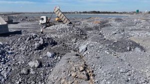 Строительство, засыпка , идёт полным ходом