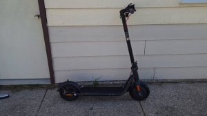 The Best 350W Scooter So Far! | Navee V50 Electric Scooter Review