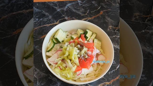 Лёгкий летний салат смотреть онлайн