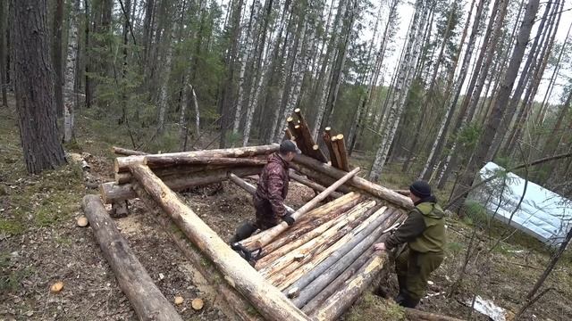 Хижина у реки. Полы готовы! Новое укрытие от непогоды!