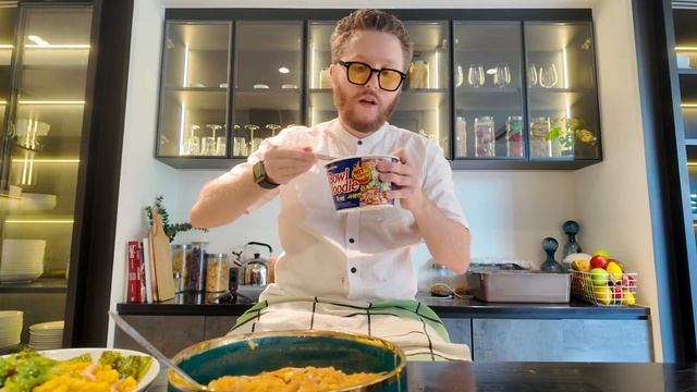 I Tried 3 HOT n SPICY RAMEN NOODLES: Hwa Ramyun, Samyan, Nongshim