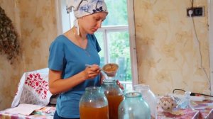 ЖИЗНЬ В ДАЛЕКОЙ ДЕРЕВНЕ УРАЛА | РАСПОРЯДОК ДНЯ И ПОДГОТОВКА К СВАДЬБЕ