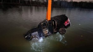Названа причина ДТП с внедорожником, который упал в реку в Москве