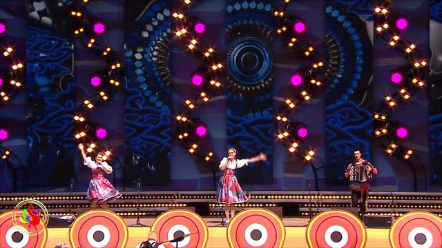 Какая прекрасная песня. Ах, Самара, ты моя Самара... Ансамбль Калина. Russian folk song... смотреть онлайн