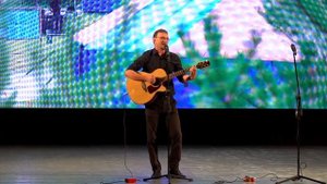 Конкурсный номер  № 1 в номинации "исполнитель". Евгений Ванчин (Каменск-Уральский).