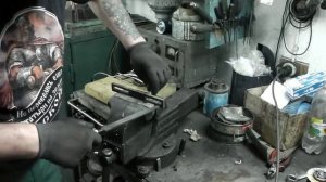 СЪЁМНИК ДЛЯ СНЯТИЯ СБОРКИ БЕНЗОНАСОСА  ( своими руками )