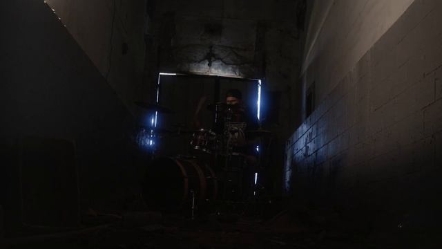 Neon Graves - Soul Burn (Official Music Video) смотреть онлайн