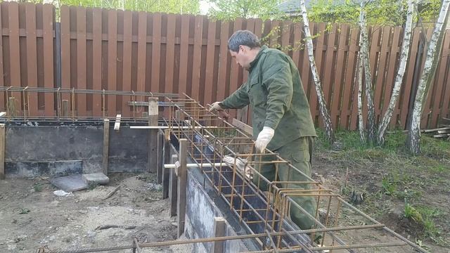 Фундамент ТИСЭ . Опалубка Ростверка . АРМИРОВАНИЕ. ПЫТАЮСЬ СОБЛЮСТИ "ЖЕЛЕЗНЫЕ ПРАВИЛА". смотреть онлайн