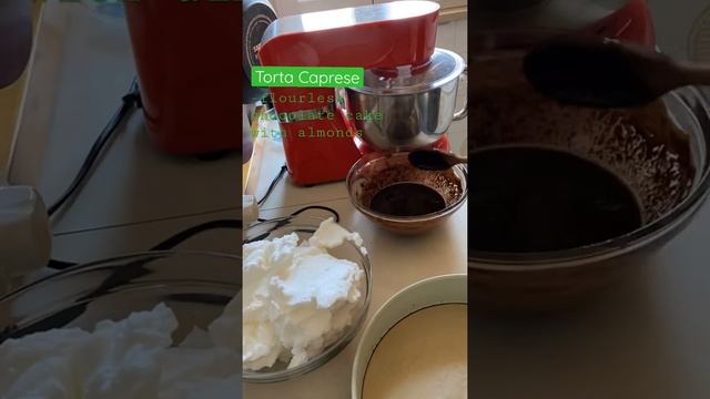 VALENTINE Special: Torta Caprese / Flourless Chocolate Cake with ground Almonds #cucinaitaliana смотреть онлайн