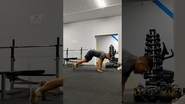 push-ups 🔥 #calisthenics #workout gym #отжимания
