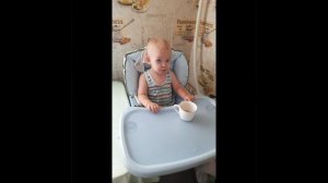 Мылыш пьет из кружки #shorts