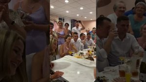 Армрестлинг за букет.