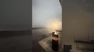 Москва Сильный ветер ️, проливной дождь с градом ⛈️ смерчи ️