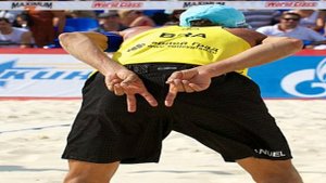 Des annonces en beach-volley.