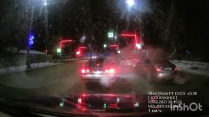 бодрая езда на ниве зимним вечером по городу