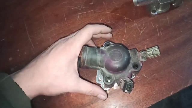 Чем заменить родной корпус термостата на форд гелакси. Какой термостат подходит на форд гелакси.