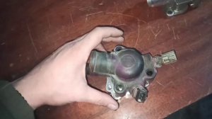 Чем заменить родной корпус термостата на форд гелакси. Какой термостат подходит на форд гелакси.