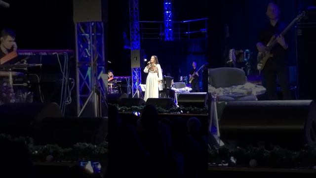 Алёна Петровская -Ой у вишневому саду(Украинская народная песня) смотреть онлайн